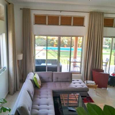 8b9591a0-8b6e-4299-a607-6fbdc2a953a0