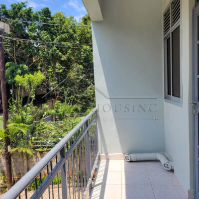 8c90aaff-f50f-4a29-9f34-5295878c9fb1