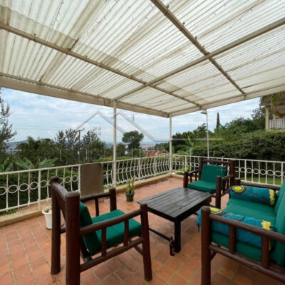 975500c7-b40e-4ce9-8545-fc0d021d19e0