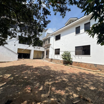 ae93f4a9-b374-434d-a3e6-7ddde6f00829