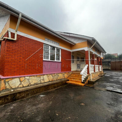 b7adf6e9-490d-4176-a76c-9b28cb854273