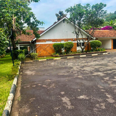 b8eed983-7684-45d1-b4e1-cc79c15577b6