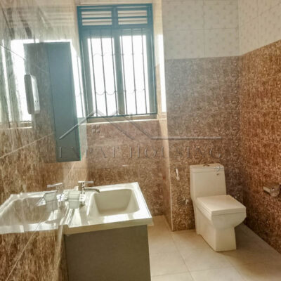 d3a77ff2-0a82-49af-8be3-9faf0a9627a4