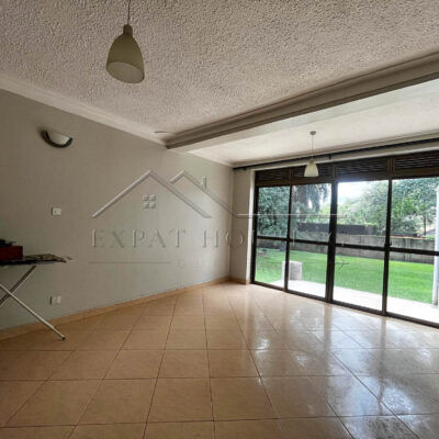 e029b6f2-c4da-49a9-bb74-03c75ae44779 (1)