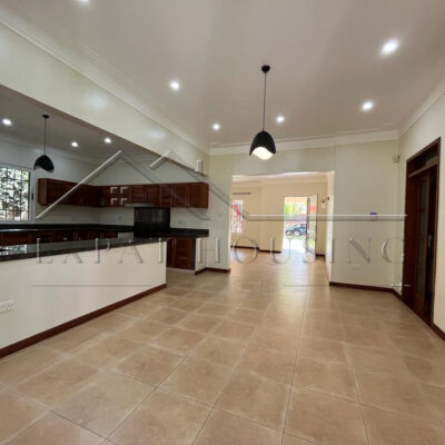 ef889b01-2ba8-4c00-a9f3-05e783d6ac20