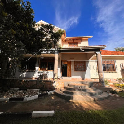 f7bf6348-e5a5-4aad-a32a-c5bdbcd745b0