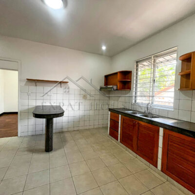 f9d265dd-cb58-490b-bfe3-992c25a6d5f2